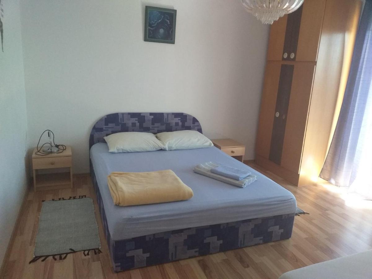 Apartment Darinka シベニク エクステリア 写真